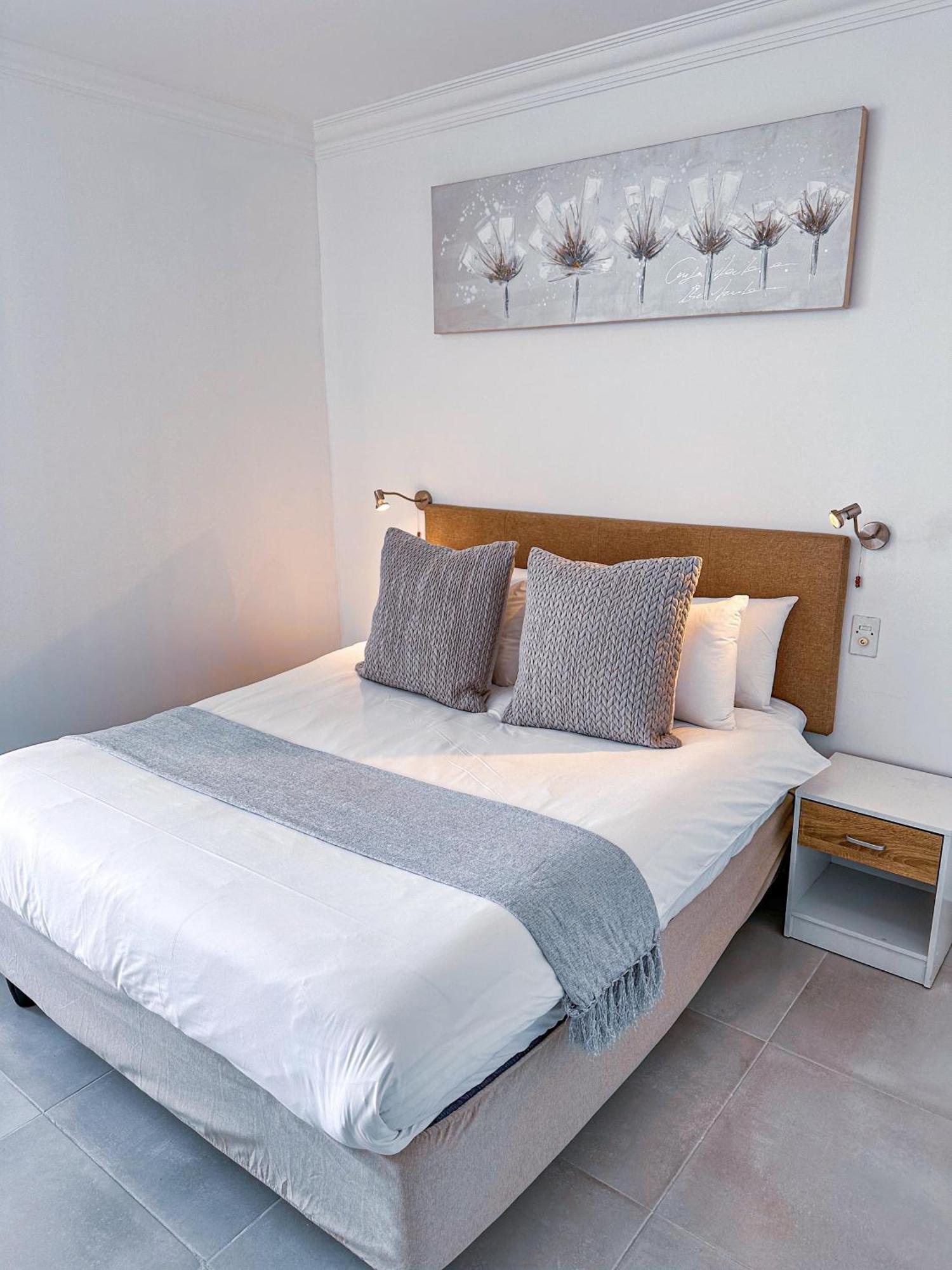 Seapoint Escape Stylish Apartment *